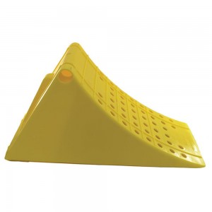 WHEEL CHOCK FOR TRUCKS, STEEL SHEET, DIN 76051 TS955 FERMEC Dinamitek 10