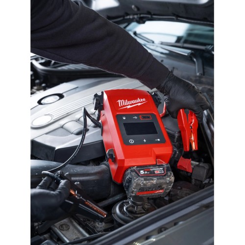 NEW MILWAUKEE M18 JS2000 | 2000A CAR BOOSTER | READY IN 70 SECONDS ON DYNAMITEK Dinamitek 4