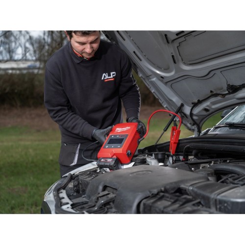 NOUVELLE MILWAUKEE M18 JS2000 | BOOSTER DE VOITURE 2000A | PRêT EN 70 SECONDES SUR DYNAMITEK Dinamitek 7