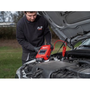 NEUER MILWAUKEE M18 JS2000 | 2000A AUTO-BOOSTER | BEREIT IN 70 SEKUNDEN MIT DYNAMITEK Dinamitek 7