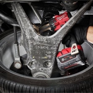 MILWAUKEE M18 FIW2F12-502X AVVITATORE AD IMPULSI COMPATTO M18 FUEL™ ATTACCO ½″ QUADRO F Dinamitek 3