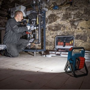 BATTERIEBETRIEBENER LED-SCHEINWERFER GLI 18V-1900 PROFESSIONAL 1900LM (0.601.446.400) Dinamitek 3