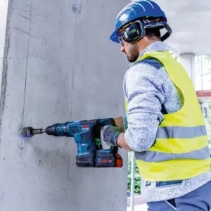 GBH 18V-36C SDS MAX 7J TWIN TURBO HAMMER DRILL WITH 2X8AH BATTERIES (0.611.915.002) Dinamitek 3