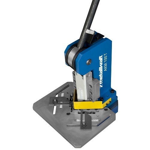 ESQUINA DE RECORTE DE LA MáQUINA PARA EL MANUAL DE CAPACIDAD DE CORTE DE 3 MM AKM 100 T METALLKRAFT Dinamitek 2